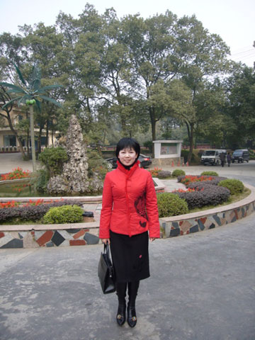 常宁市妇联主席邓凤英